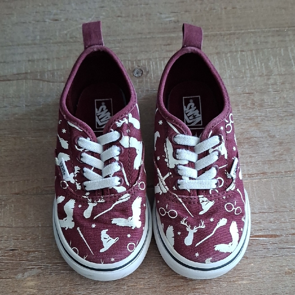 Vans x Harry Potter Toddler (Yr 3-4) Maroon & White Limited Edition Lace-ups